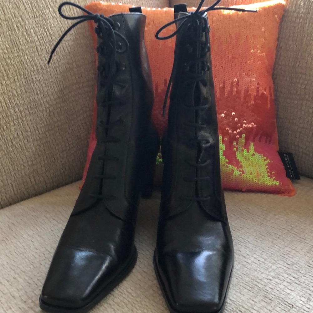 Etienne Aigner Boots